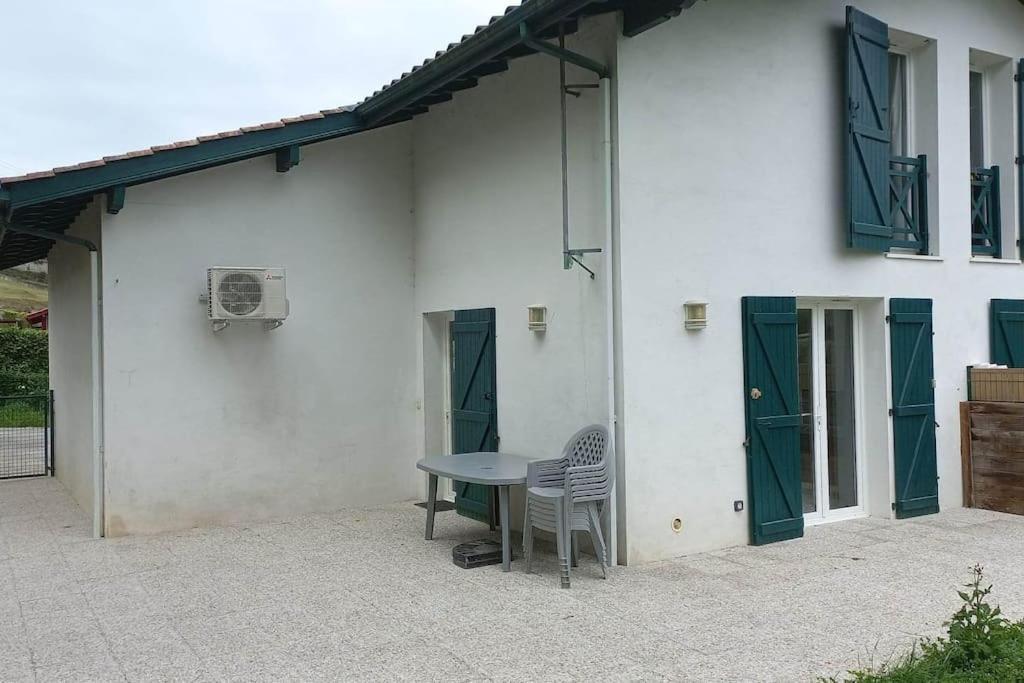 Appartement 70 M2 - Terrasse Et Jardin Privatifs Mouguerre Exterior foto